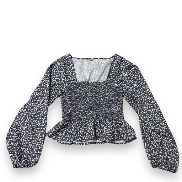 Floral Smocked Peplum Top - Picture 4 of 7